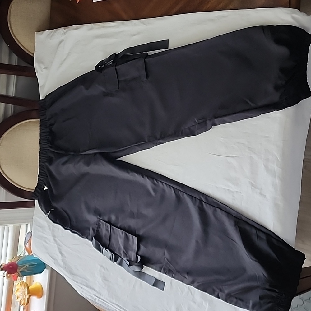 Women's Shein EZwear Cargo Pants, Color Black, Size XL(runs small)